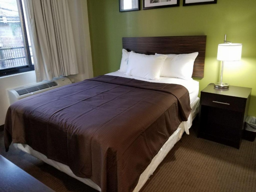 Hillside Hotel Image 6